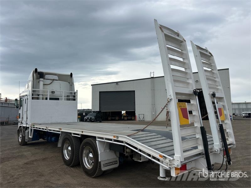 Kenworth K104 6x4 Sleeper Equipment Transport Truck Other trucks