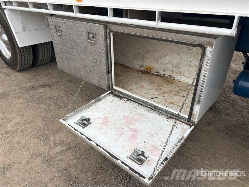 Kenworth K104 6x4 Sleeper Equipment Transport Truck Other trucks