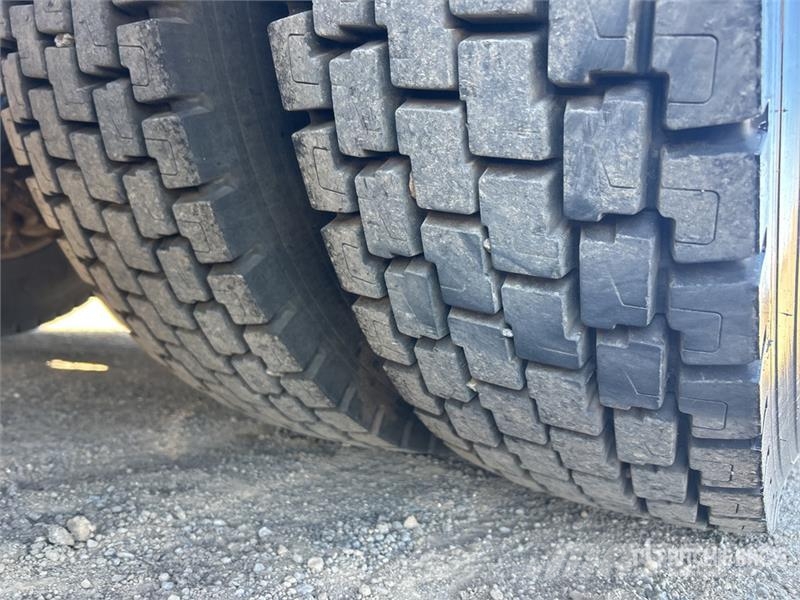 Kenworth K104 Aerodyne 6x4 T/A Sleeper Truck Tractor Trekkvogner