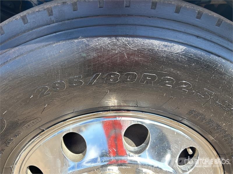 Kenworth K104 Aerodyne 6x4 T/A Sleeper Truck Tractor Trekkvogner