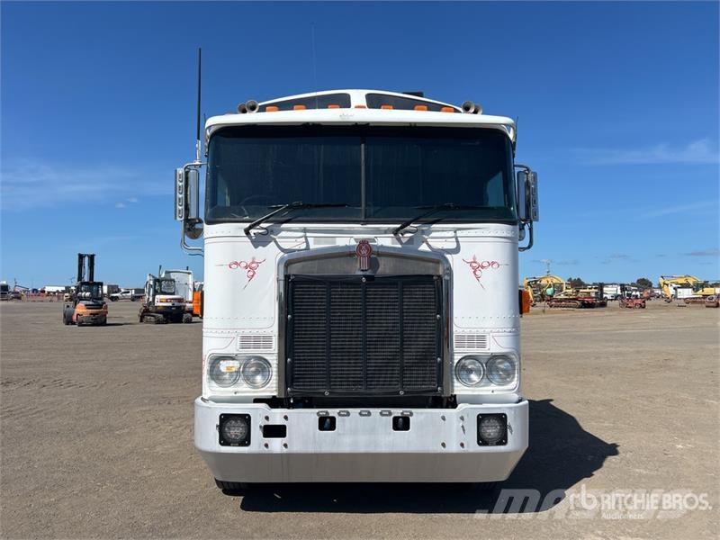 Kenworth K104 Aerodyne 6x4 T/A Sleeper Truck Tractor Trekkvogner