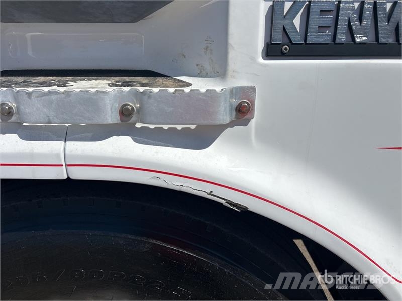 Kenworth K104 Aerodyne 6x4 T/A Sleeper Truck Tractor Trekkvogner