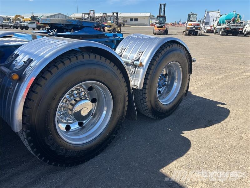Kenworth K104 Aerodyne 6x4 T/A Sleeper Truck Tractor Trekkvogner
