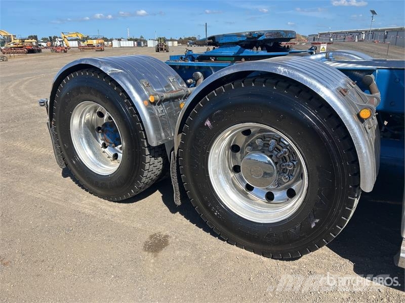 Kenworth K104 Aerodyne 6x4 T/A Sleeper Truck Tractor Trekkvogner