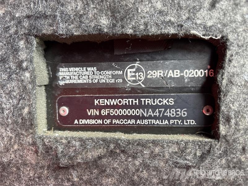 Kenworth K200 Autotractoare