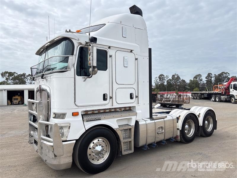 Kenworth K200 Autotractoare