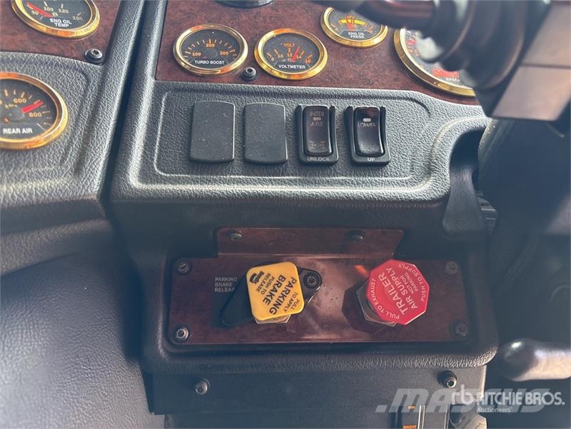 Kenworth K200 Autotractoare