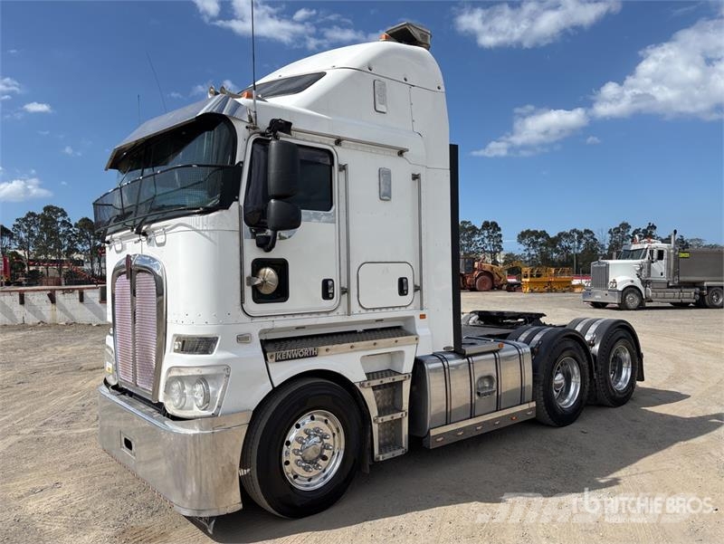 Kenworth K200 Autotractoare