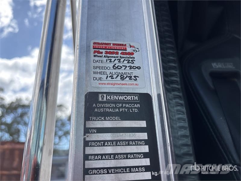 Kenworth K200 Autotractoare