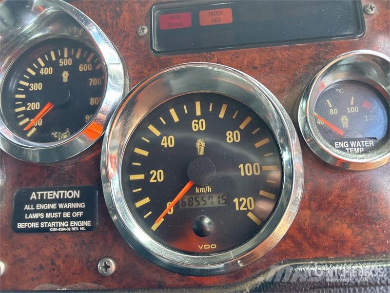 Kenworth K200 Autotractoare