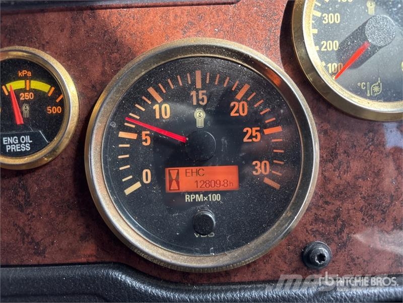 Kenworth K200 Autotractoare