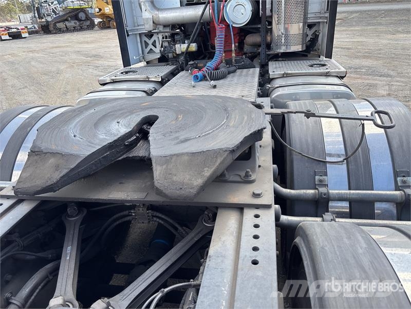 Kenworth K200 Autotractoare