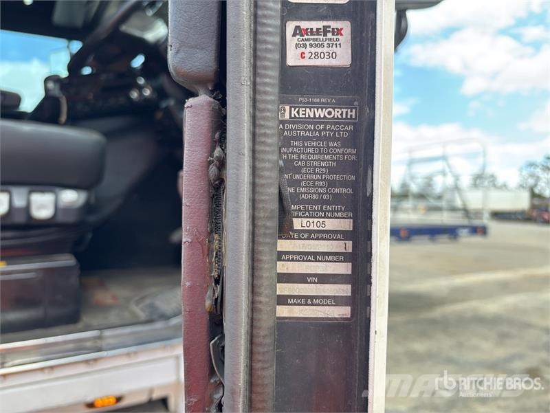 Kenworth K200 Autotractoare