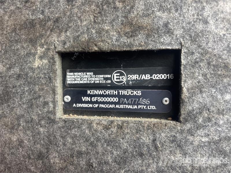 Kenworth K200 Autotractoare