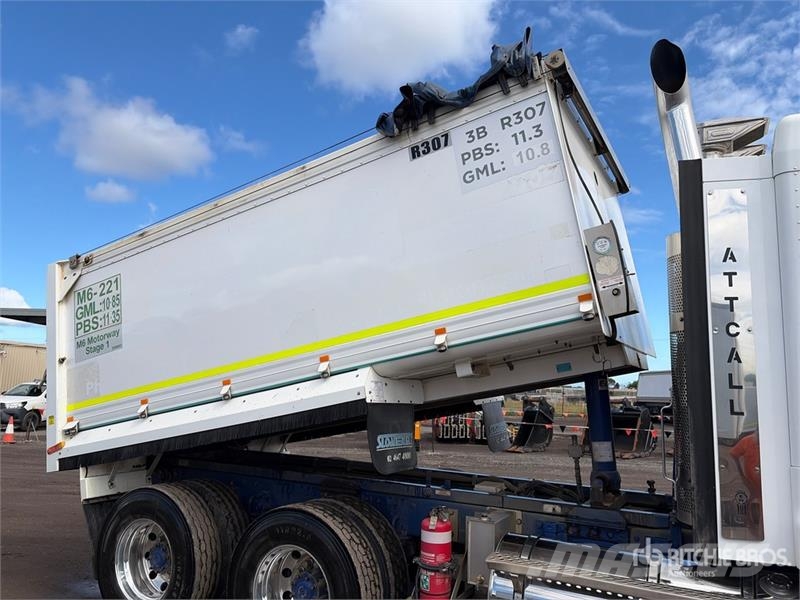 Kenworth K200 6x4 T/A Dump Truck Tipper trucks