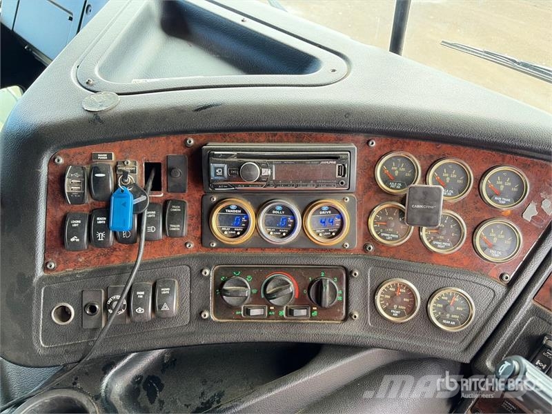Kenworth K200 6x4 T/A Dump Truck Tipper trucks
