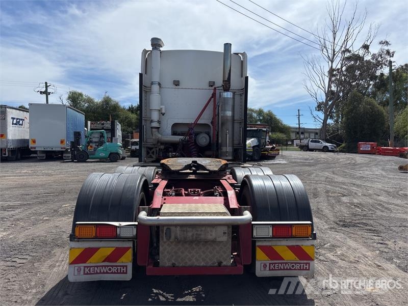 Kenworth K200 Aerodyne 6x4 T/A Sleeper Truck Tractor Sattelzugmaschinen