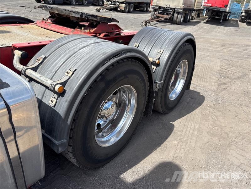 Kenworth K200 Aerodyne 6x4 T/A Sleeper Truck Tractor Sattelzugmaschinen