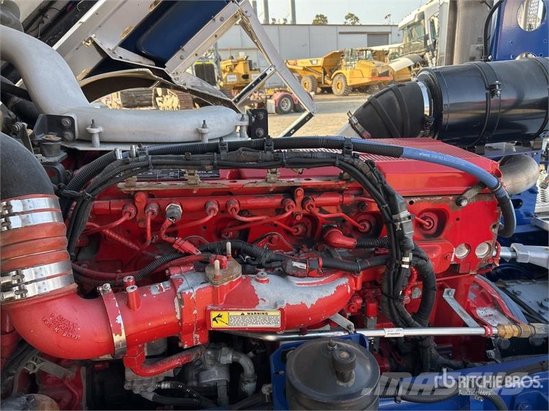 Kenworth K200 Aerodyne 6x4 T/A Sleeper Truck Tractor Dragbilar