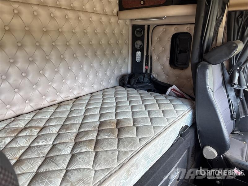 Kenworth K200 Aerodyne 6x4 T/A Sleeper Truck Tractor Sattelzugmaschinen