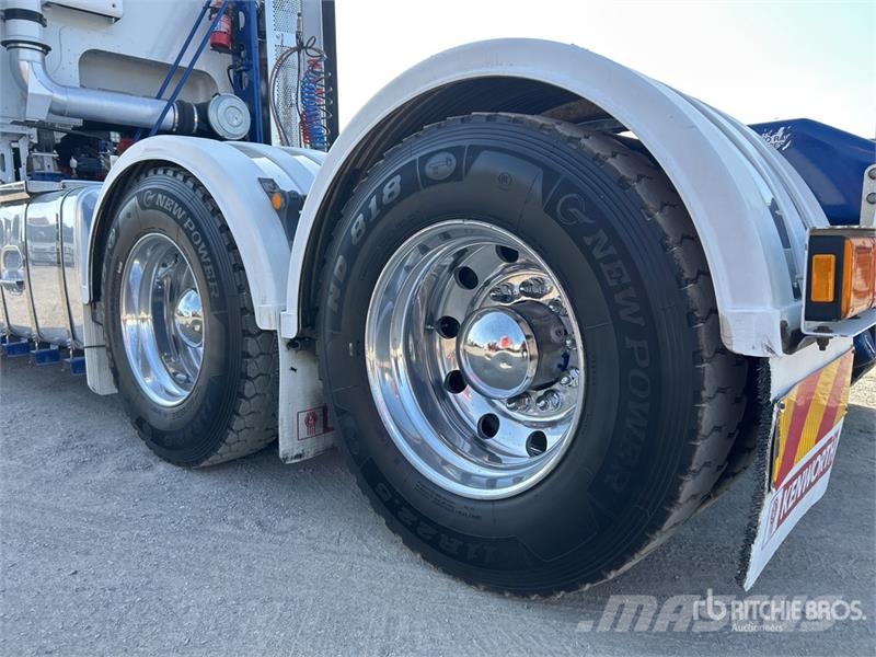 Kenworth K200 Aerodyne 6x4 T/A Sleeper Truck Tractor Dragbilar