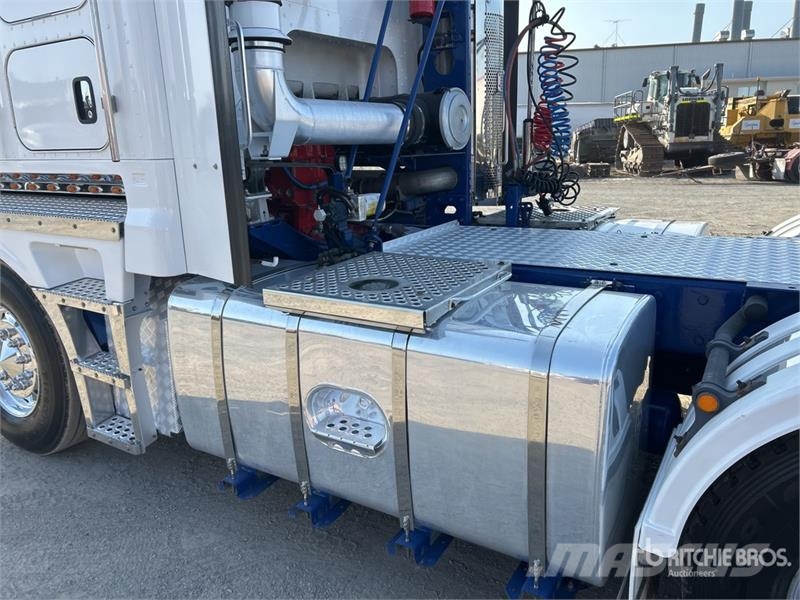 Kenworth K200 Aerodyne 6x4 T/A Sleeper Truck Tractor Dragbilar