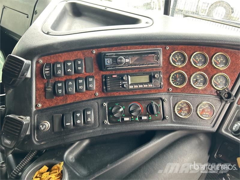 Kenworth K200 Big Cab Aerodyne 6x4 T/A Sleeper Truck Tracto Cabezas tractoras