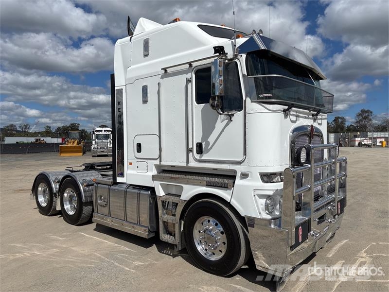 Kenworth K200 Big Cab Aerodyne 6x4 T/A Sleeper Truck Tracto Trekkers