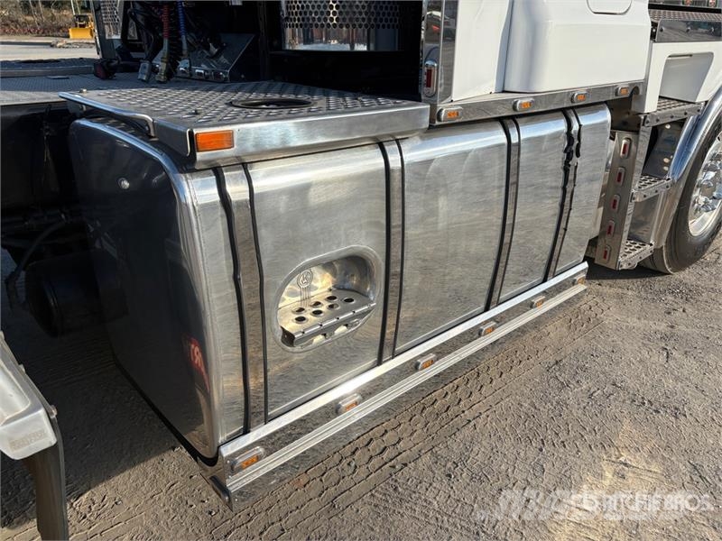 Kenworth K200 Big Cab Aerodyne 6x4 T/A Sleeper Truck Tracto 中古トラクターヘッド | トレーラーヘッド