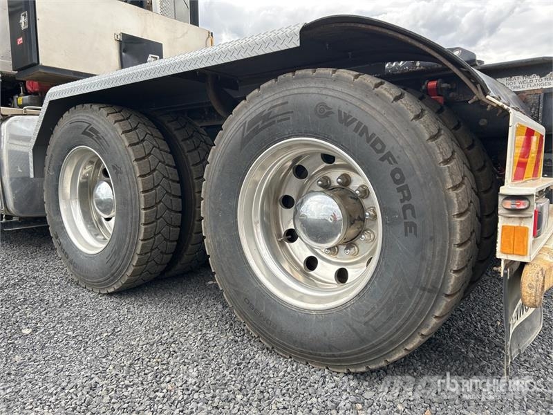 Kenworth K200 Big Cab Aerodyne 6x4 T/A Sleeper Truck Tracto Prime Movers
