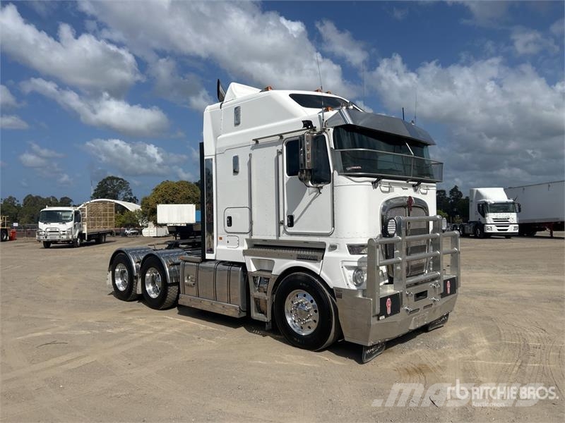 Kenworth K200 Big Cab Aerodyne 6x4 T/A Sleeper Truck Tracto Ťahače
