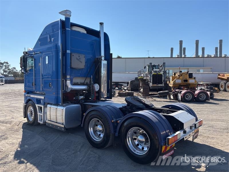 Kenworth K200 Big Cab Aerodyne 6x4 T/A Sleeper Truck Tracto Vlačilci
