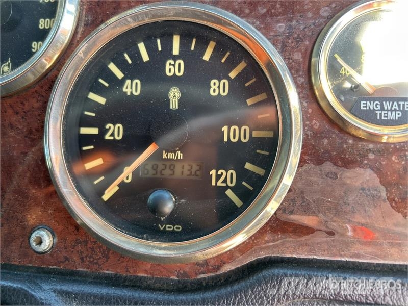 Kenworth K200 Big Cab Aerodyne 6x4 T/A Sleeper Truck Tracto Cabezas tractoras