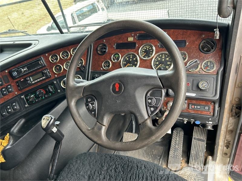Kenworth K200 Big Cab Aerodyne 6x4 T/A Sleeper Truck Tracto Cabezas tractoras
