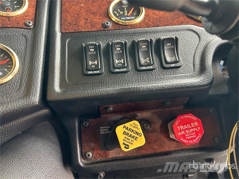 Kenworth K200 Big Cab Aerodyne 6x4 T/A Sleeper Truck Tracto Ťahače