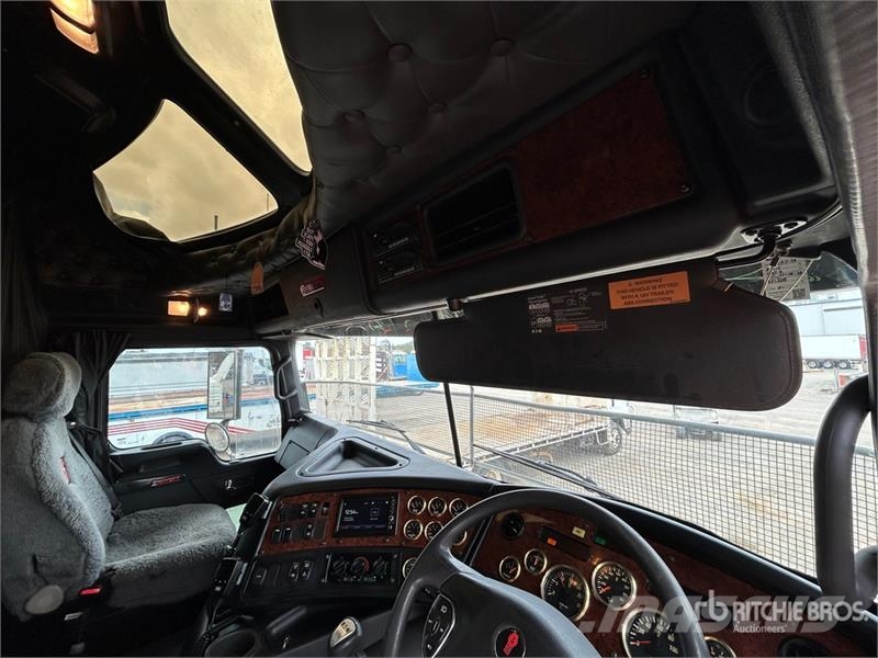 Kenworth K200 Big Cab Aerodyne 6x4 T/A Sleeper Truck Tracto Ťahače