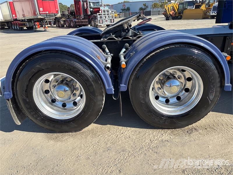 Kenworth K200 Big Cab Aerodyne 6x4 T/A Sleeper Truck Tracto Vlačilci