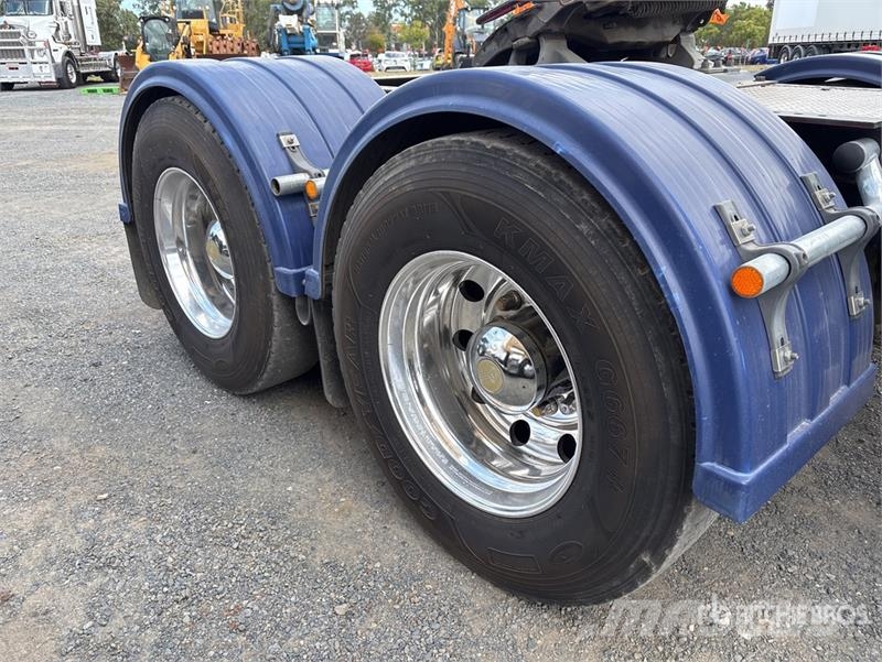 Kenworth K200 Big Cab Aerodyne 6x4 T/A Sleeper Truck Tracto Ciągniki siodłowe