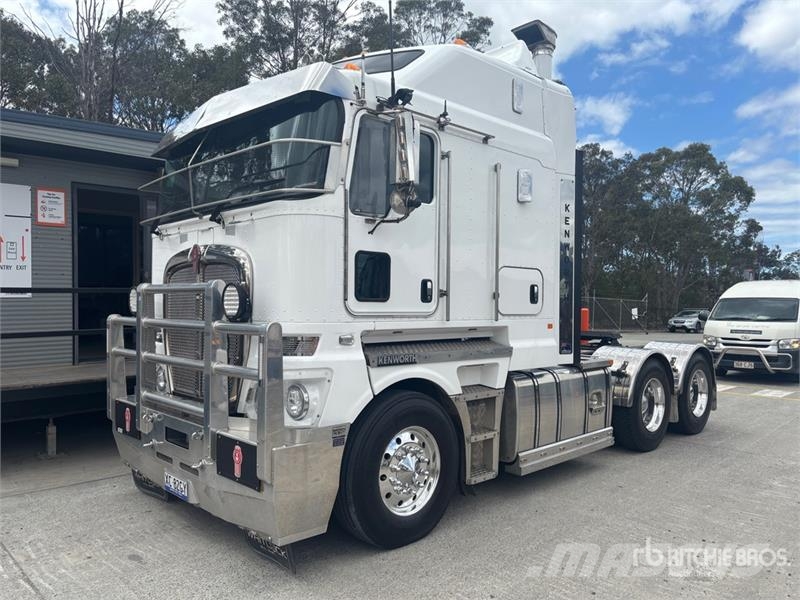 Kenworth K200 Big Cab Aerodyne 6x4 T/A Sleeper Truck Tracto Trækkere