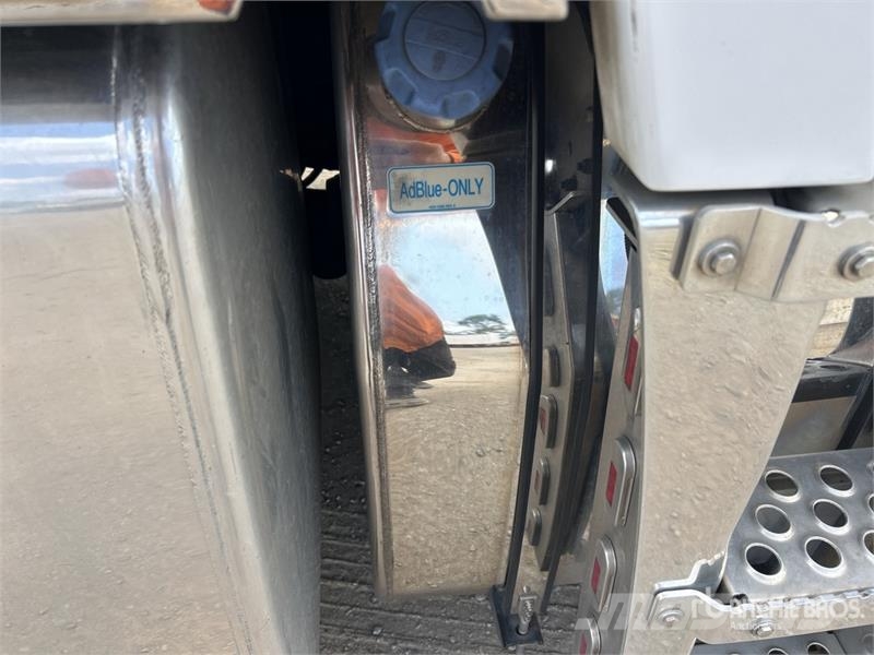 Kenworth K200 Big Cab Aerodyne 6x4 T/A Sleeper Truck Tracto Ťahače