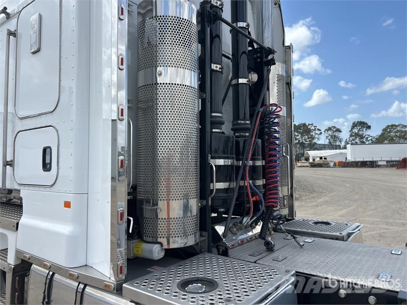 Kenworth K200 Big Cab Aerodyne 6x4 T/A Sleeper Truck Tracto Ťahače