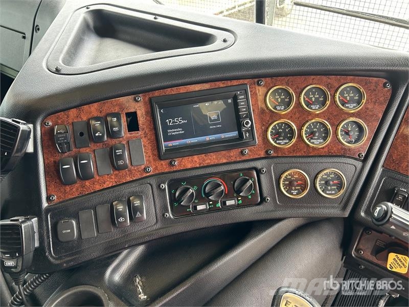 Kenworth K200 Big Cab Aerodyne 6x4 T/A Sleeper Truck Tracto Ťahače