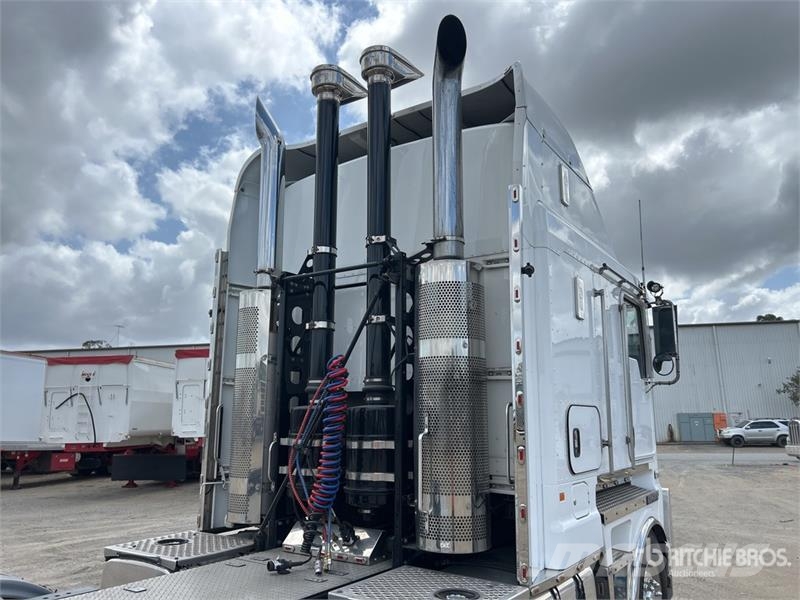 Kenworth K200 Big Cab Aerodyne 6x4 T/A Sleeper Truck Tracto Ťahače