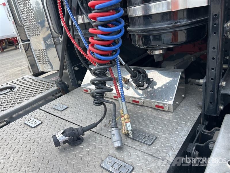 Kenworth K200 Big Cab Aerodyne 6x4 T/A Sleeper Truck Tracto Ťahače
