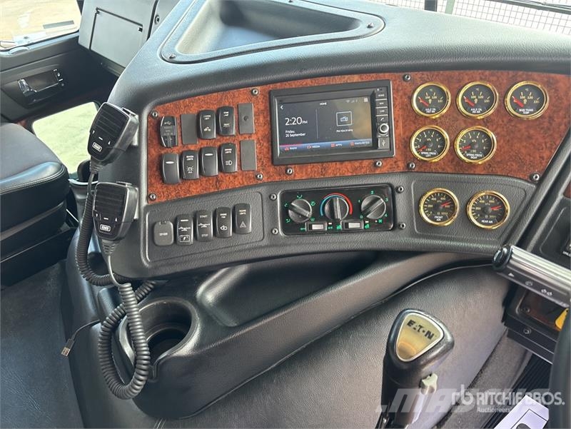 Kenworth K200 Big Cab Aerodyne 6x4 T/A Sleeper Truck Tracto 트랙터 유닛