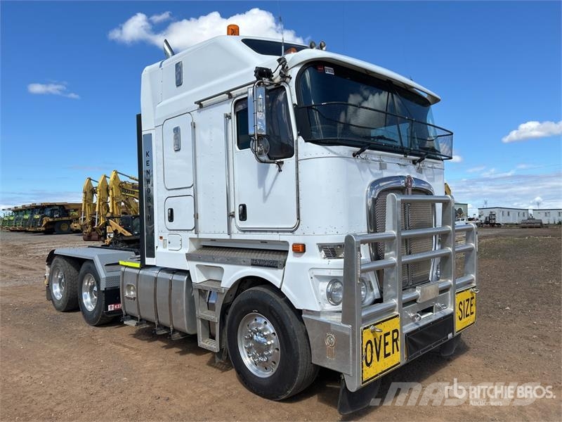Kenworth K200 Big Cab Aerodyne 6x4 T/A Sleeper Truck Tracto Cabezas tractoras