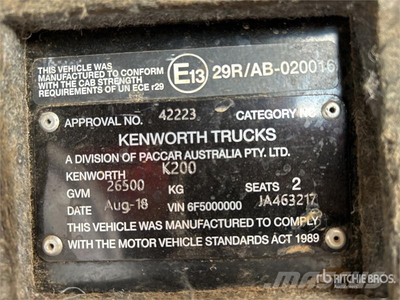 Kenworth K200 Big Cab Aerodyne 6x4 T/A Sleeper Truck Tracto Cabezas tractoras
