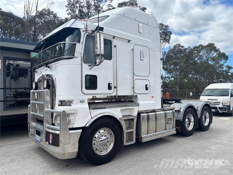 Kenworth K200 Big Cab Aerodyne 6x4 T/A Sleeper Truck Tracto Vilcēji