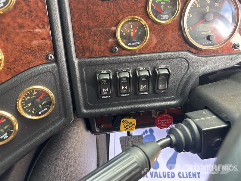 Kenworth K200 Big Cab Aerodyne 6x4 T/A Sleeper Truck Tracto 트랙터 유닛