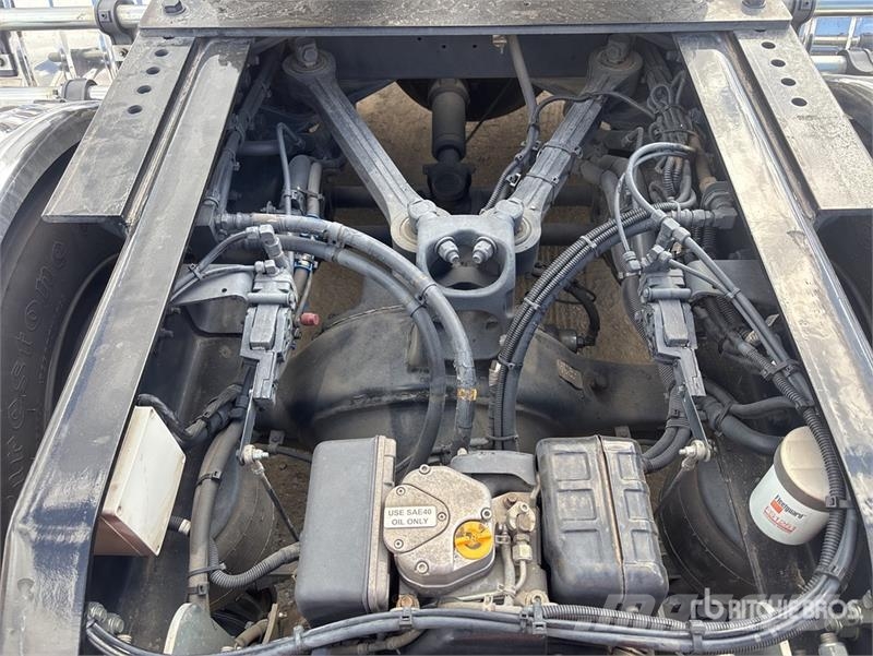 Kenworth K200 Big Cab Aerodyne 6x4 T/A Sleeper Truck Tracto 트랙터 유닛